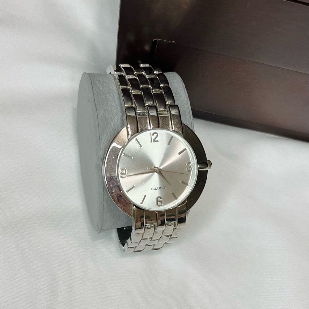 Silver Tone Quartz Watch with Stainless Steel Band